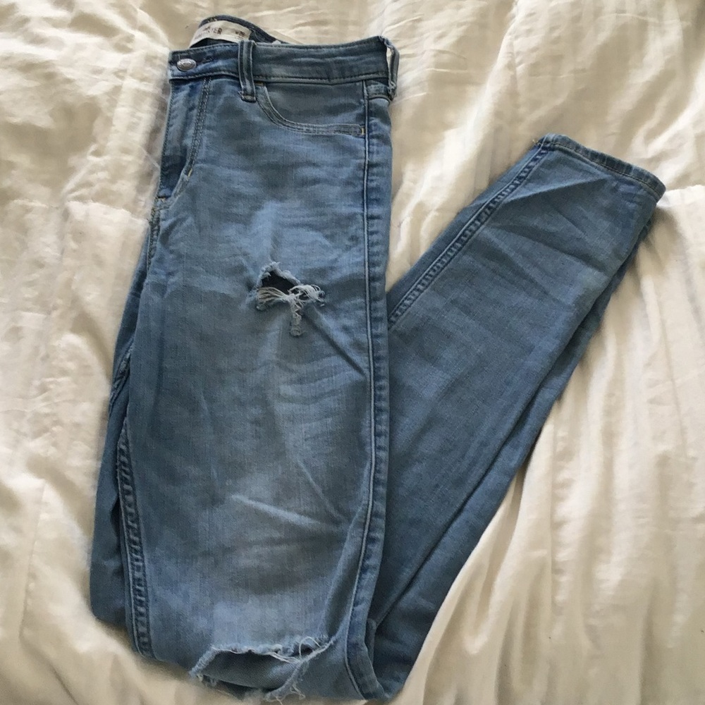 Hollister Ripped Skinny Jeans